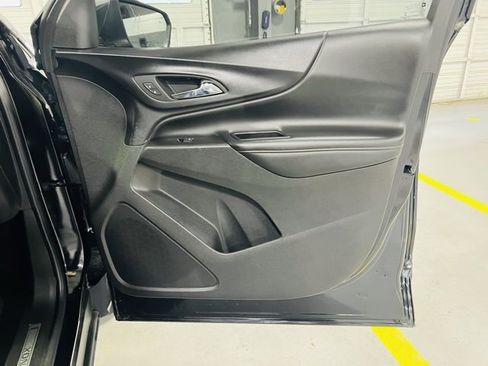 Used 2020 Chevrolet Equinox Premier image 31