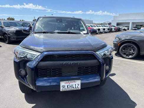 Used 2020 Toyota 4Runner SR5 w/ Wilderness Package AWD/4WD image 5