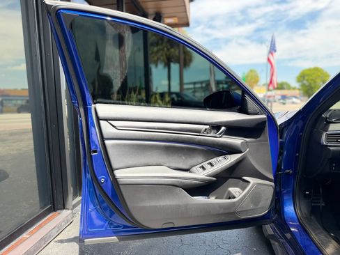Used 2020 Honda Accord Sport image 29