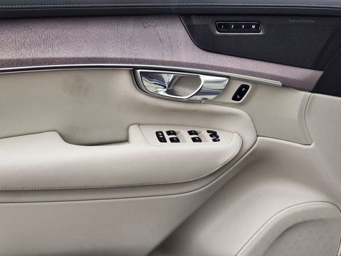 New 2026 Volvo XC90 T8 Ultra w/ Protection Package image 13