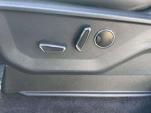 New 2025 Ford F150 Lariat w/ Equipment Group 502A High image 11