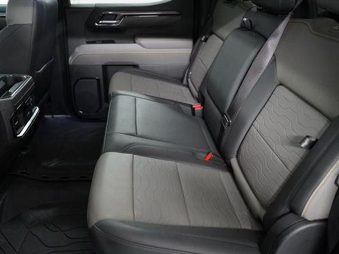 Used 2024 Chevrolet Silverado 1500 ZR2 w/ Technology Package AWD/4WD image 19