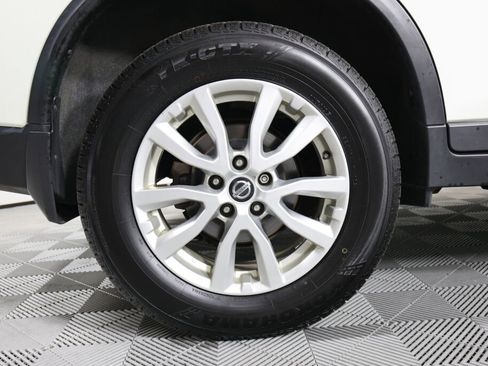 Used 2019 Nissan Rogue S w/ Special Edition Package image 7