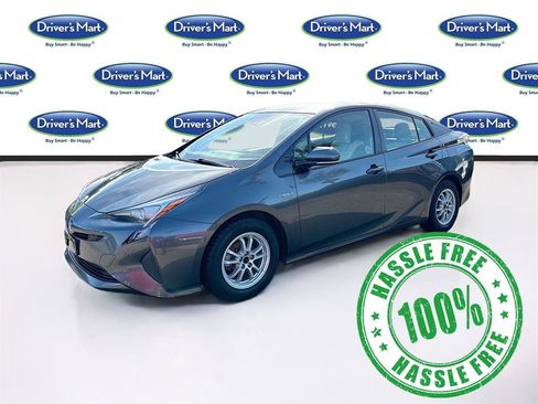 Used 2018 Toyota Prius Two w/ Prius Two Safety Plus Package FWD image 3