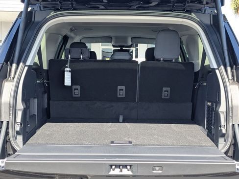 New 2025 Ford Expedition Max Active image 13