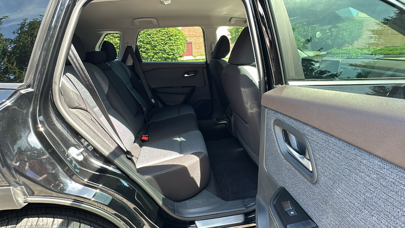 Certified 2023 Nissan Rogue SV AWD/4WD image 23