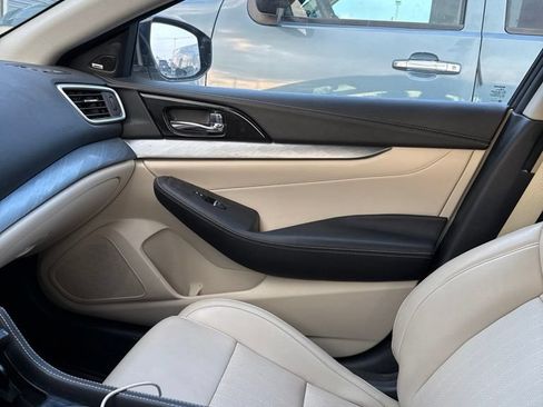 Used 2018 Nissan Maxima 3.5 SL FWD image 6