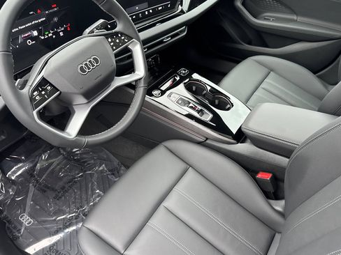 Used 2025 Audi A5 2.0T Premium w/ Convenience Package AWD/4WD image 9