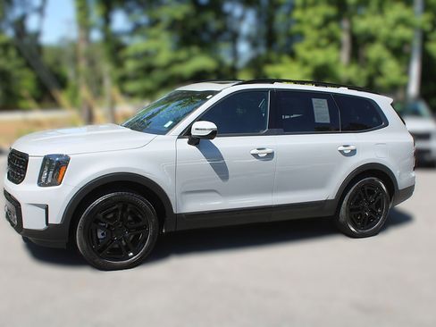 Certified 2025 Kia Telluride SX X-Line AWD/4WD image 4