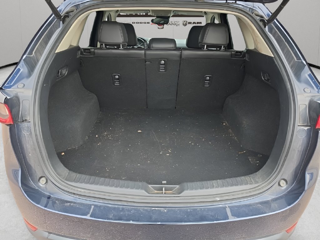 Used 2018 MAZDA CX-5 Touring w/ Preferred Equipment Package FWD image 13