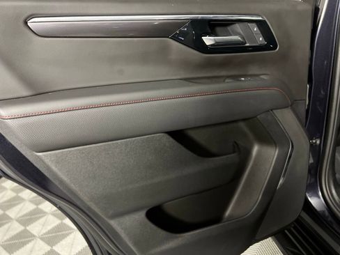 Used 2025 Chevrolet Tahoe RST image 28