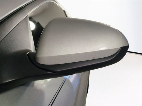 Used 2018 Hyundai Elantra SEL image 12