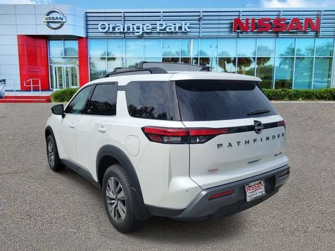 New 2026 Nissan Pathfinder SL AWD/4WD image 3