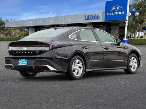 New 2026 Hyundai Sonata SE image 2