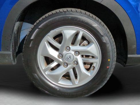 Certified 2023 Hyundai Venue SE w/ Cargo Package image 11