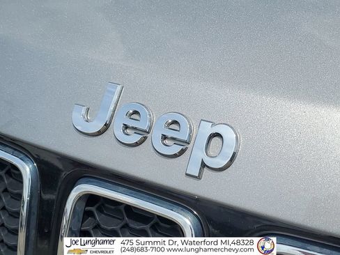 Used 2019 Jeep Compass Limited w/ Safety & Security Group AWD/4WD image 30