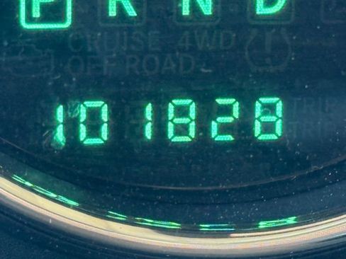 Used 2012 Jeep Wrangler Unlimited Sport image 18