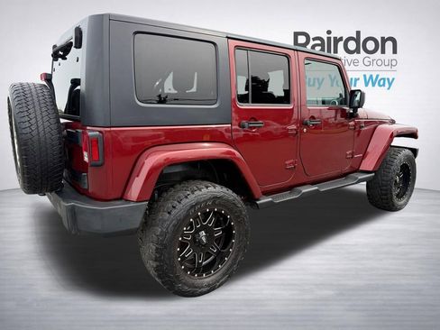 Used 2009 Jeep Wrangler Unlimited Sahara w/ Dual Top Group image 9