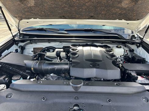 Used 2023 Toyota 4Runner 40th Anniversary SE image 29