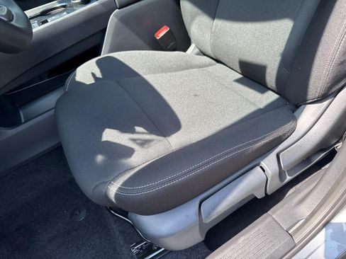 Used 2026 Nissan Rogue S AWD/4WD image 16
