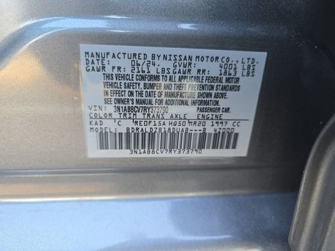 Used 2024 Nissan Sentra SV w/ SV Premium Package image 39