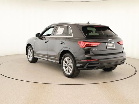 New 2025 Audi Q3 2.0T Premium image 4