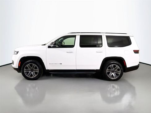Used 2024 Jeep Wagoneer Series II AWD/4WD image 8