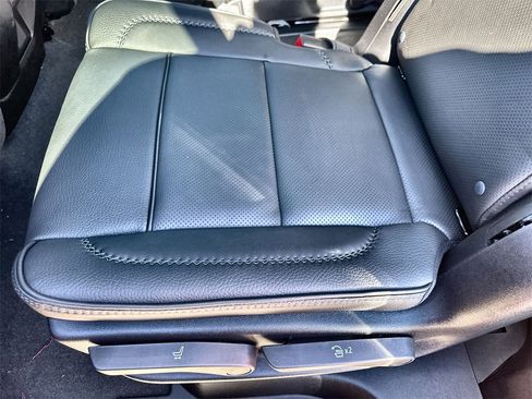 New 2026 GMC Yukon Denali w/ Sun & Power Step Package image 17