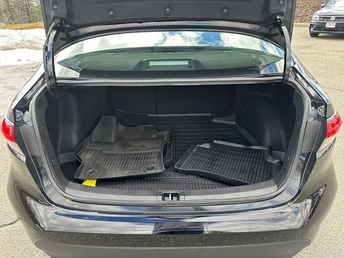 Used 2023 Toyota Corolla LE image 14