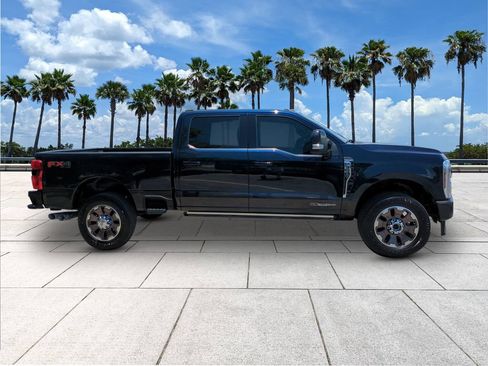 Certified 2024 Ford F350 King Ranch w/ FX4 Off-Road Package AWD/4WD image 9