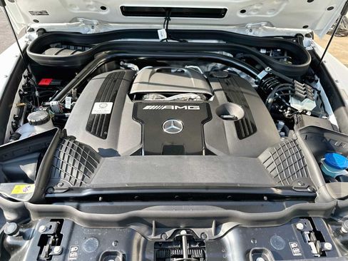 Used 2027 Mercedes-Benz G 63 AMG 4MATIC image 32