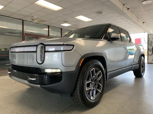 Used 2024 Rivian R1T Adventure Dual AWD/4WD image 2