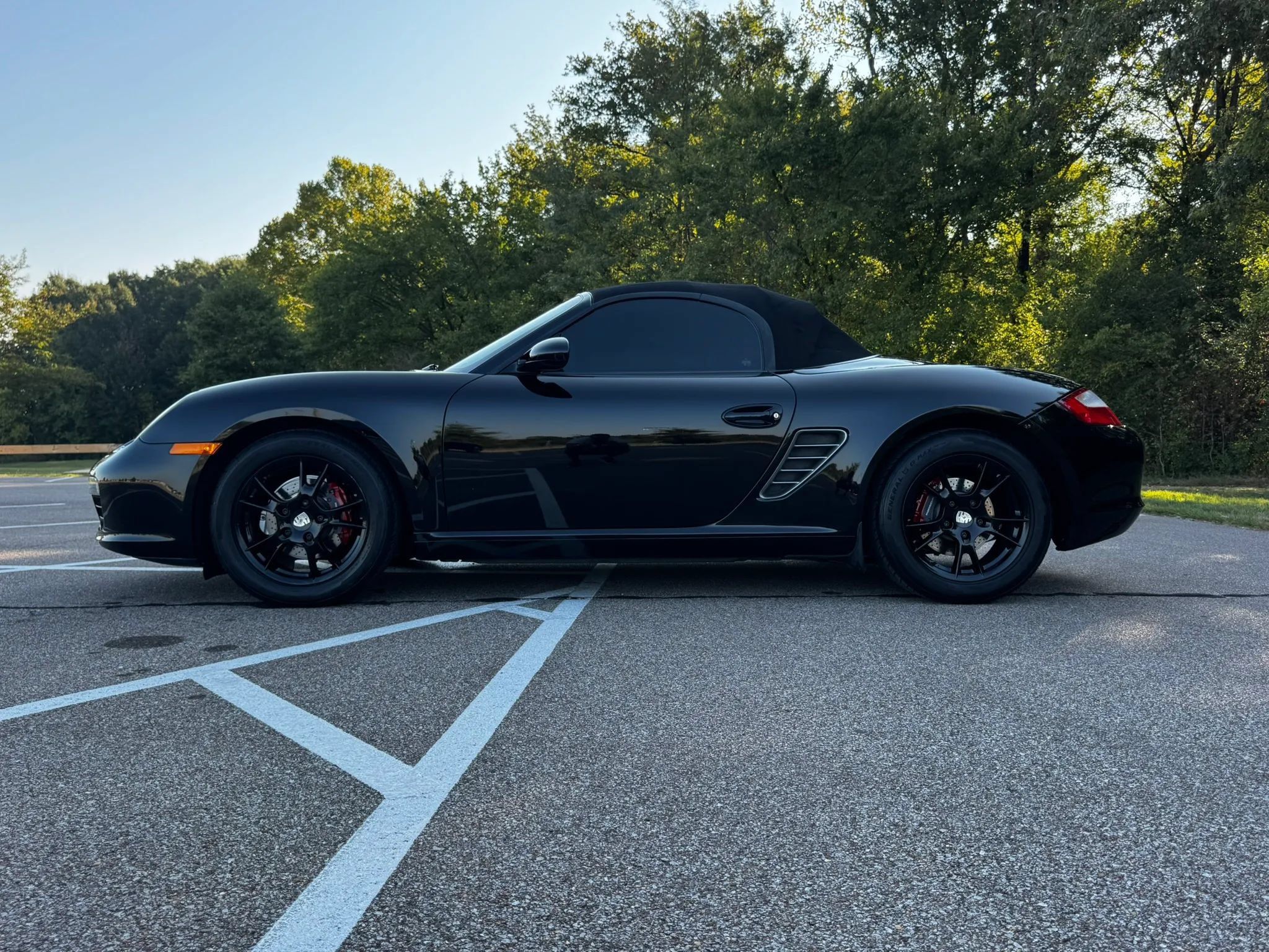 Used 2005 Porsche Boxster RWD image 18
