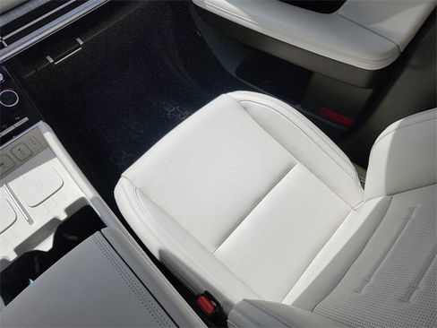 New 2024 Hyundai Santa Fe Calligraphy image 14