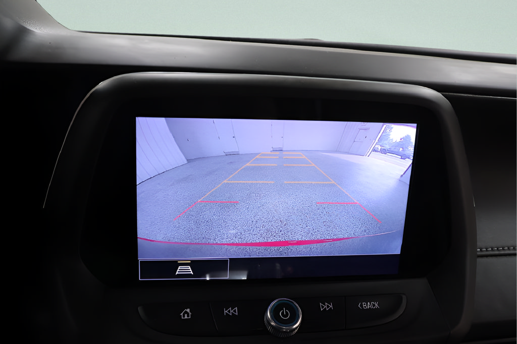 Used 2021 Chevrolet Camaro SS RWD image 12