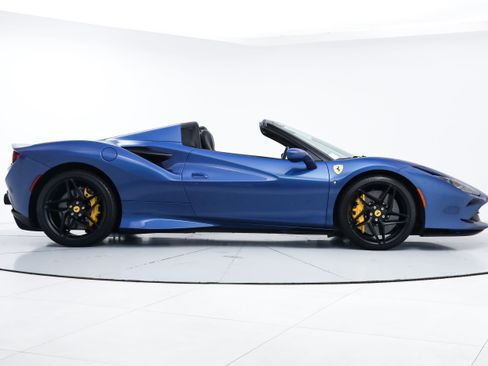 Certified 2023 Ferrari F8 Tributo RWD image 10