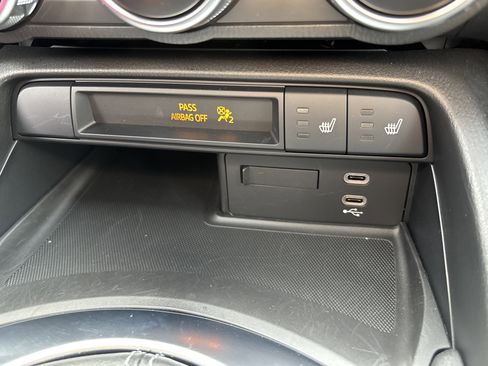 Used 2024 MAZDA MX-5 Miata Grand Touring RWD image 27