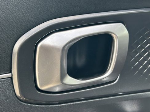 Used 2025 Kia Sorento S w/ Panoramic Sunroof Package image 23