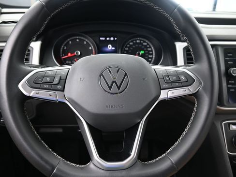 Used 2021 Volkswagen Atlas Cross Sport SE w/ Panoramic Sunroof Package image 31