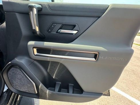 New 2025 GMC Hummer EV 2X image 31