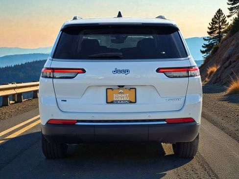 Used 2022 Jeep Grand Cherokee L Limited image 6