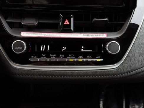 Used 2024 Toyota Corolla SE FWD image 43
