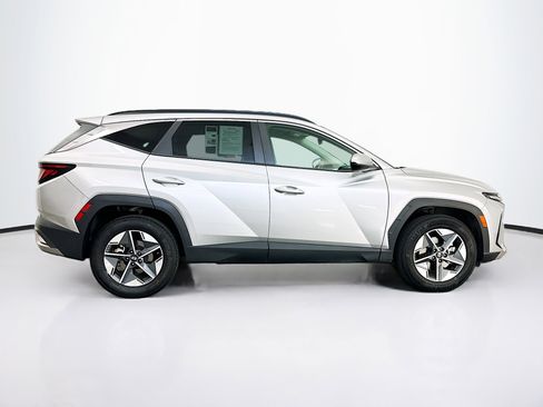 Used 2025 Hyundai Tucson SEL AWD/4WD image 10