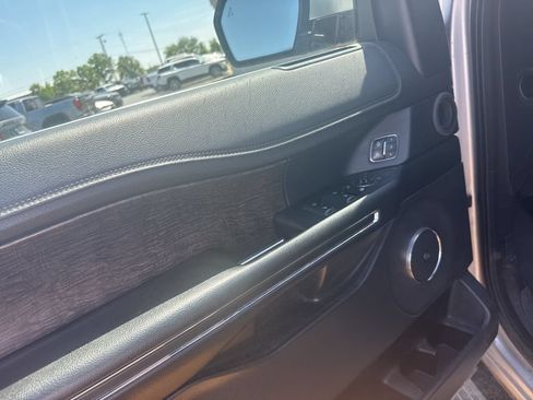 Used 2019 Ford Expedition Max Limited AWD/4WD image 13