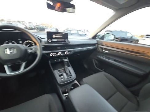 Used 2025 Honda CR-V LX image 26