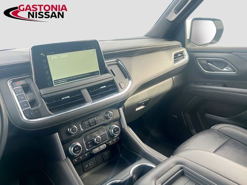 Used 2024 GMC Yukon SLT image 32