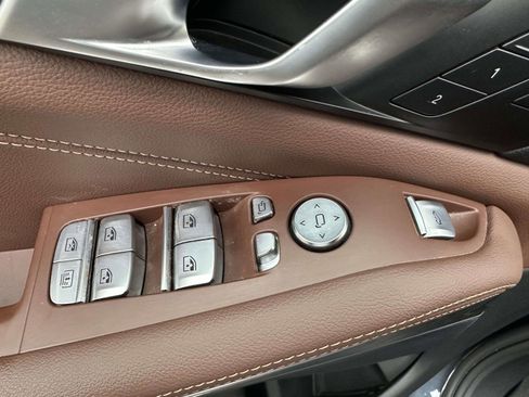 Used 2022 BMW X7 xDrive40i w/ Premium Package image 18