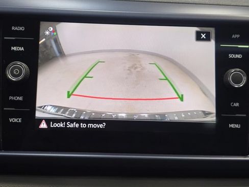 Used 2023 Volkswagen Taos SE FWD image 24