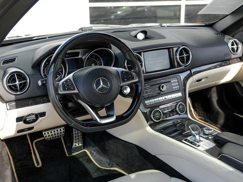 Used 2017 Mercedes-Benz SL 450 image 3