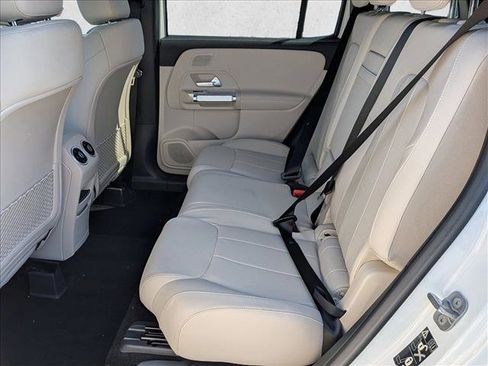 New 2026 Mercedes-Benz GLB 250 4MATIC image 17